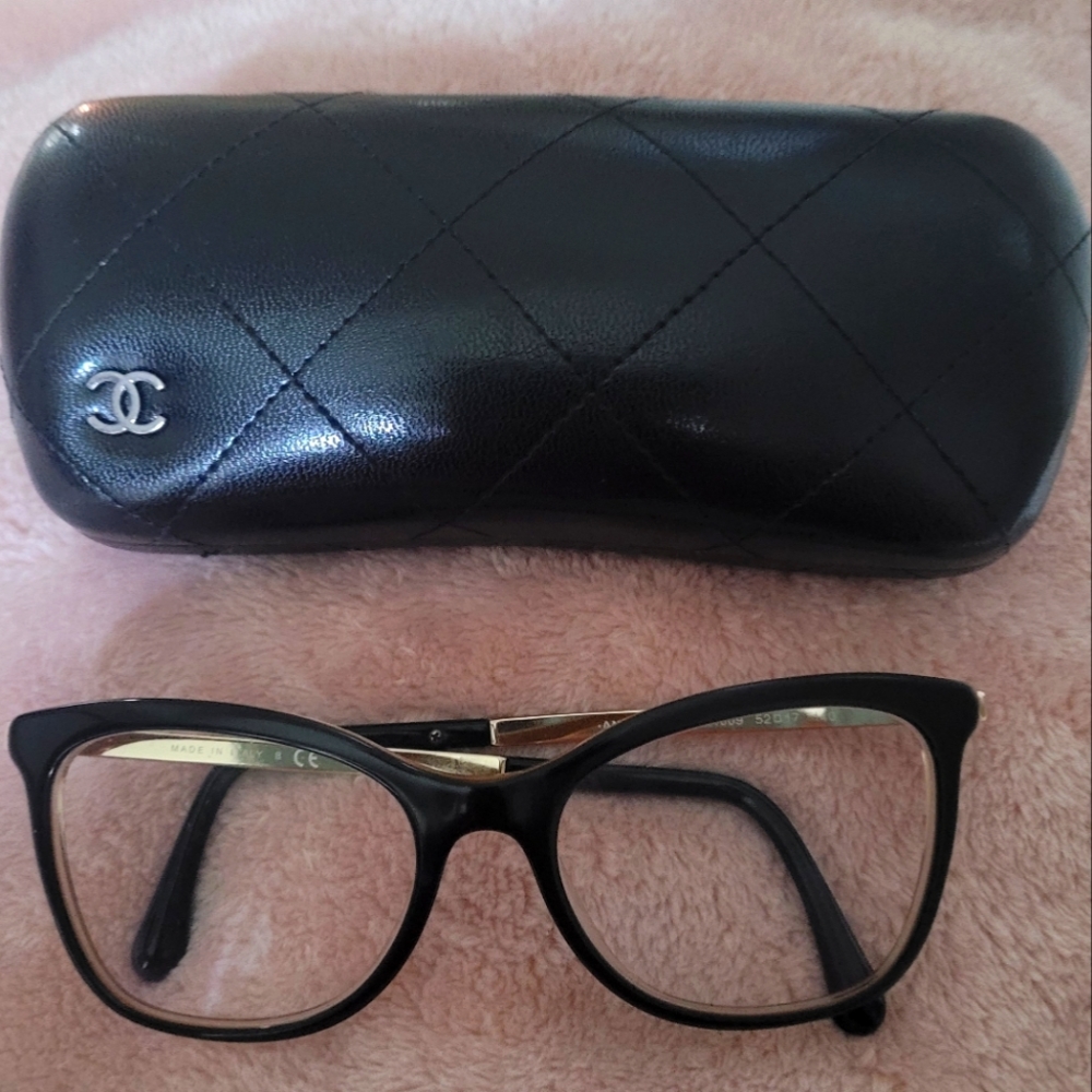 CHANEL frames